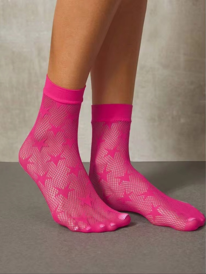 Women’s Pink Floral Net Ankle Socks – Stylish Sheer Patterned Socks