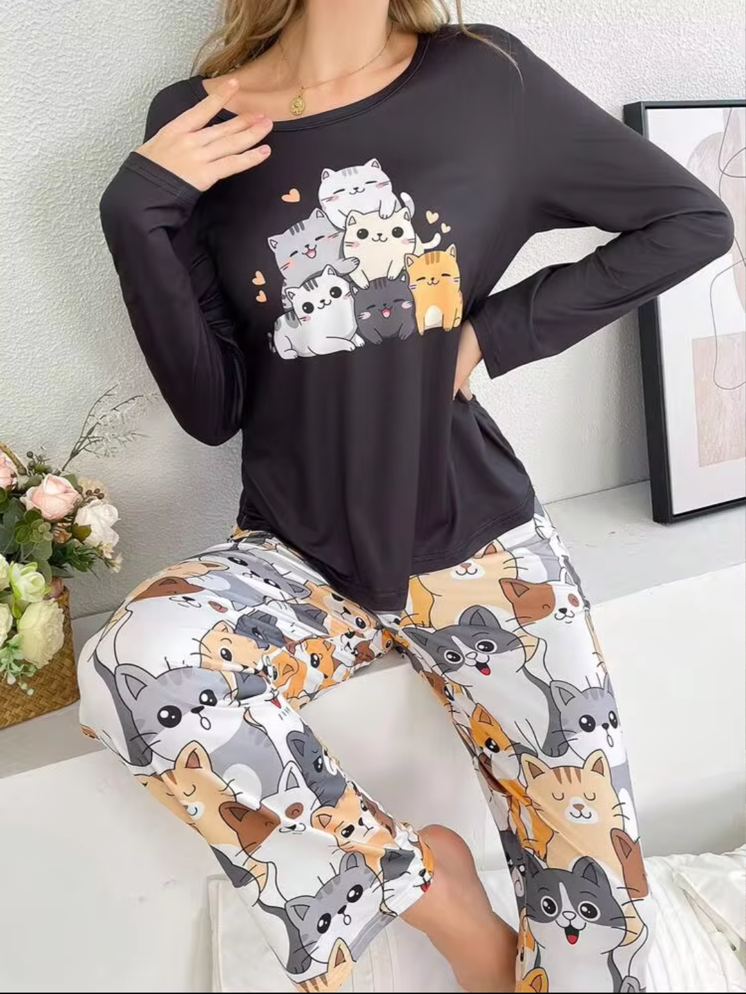Women’s Cute Playful Cat Stack Printed Full-Sleeve Pajama Set - Black & White