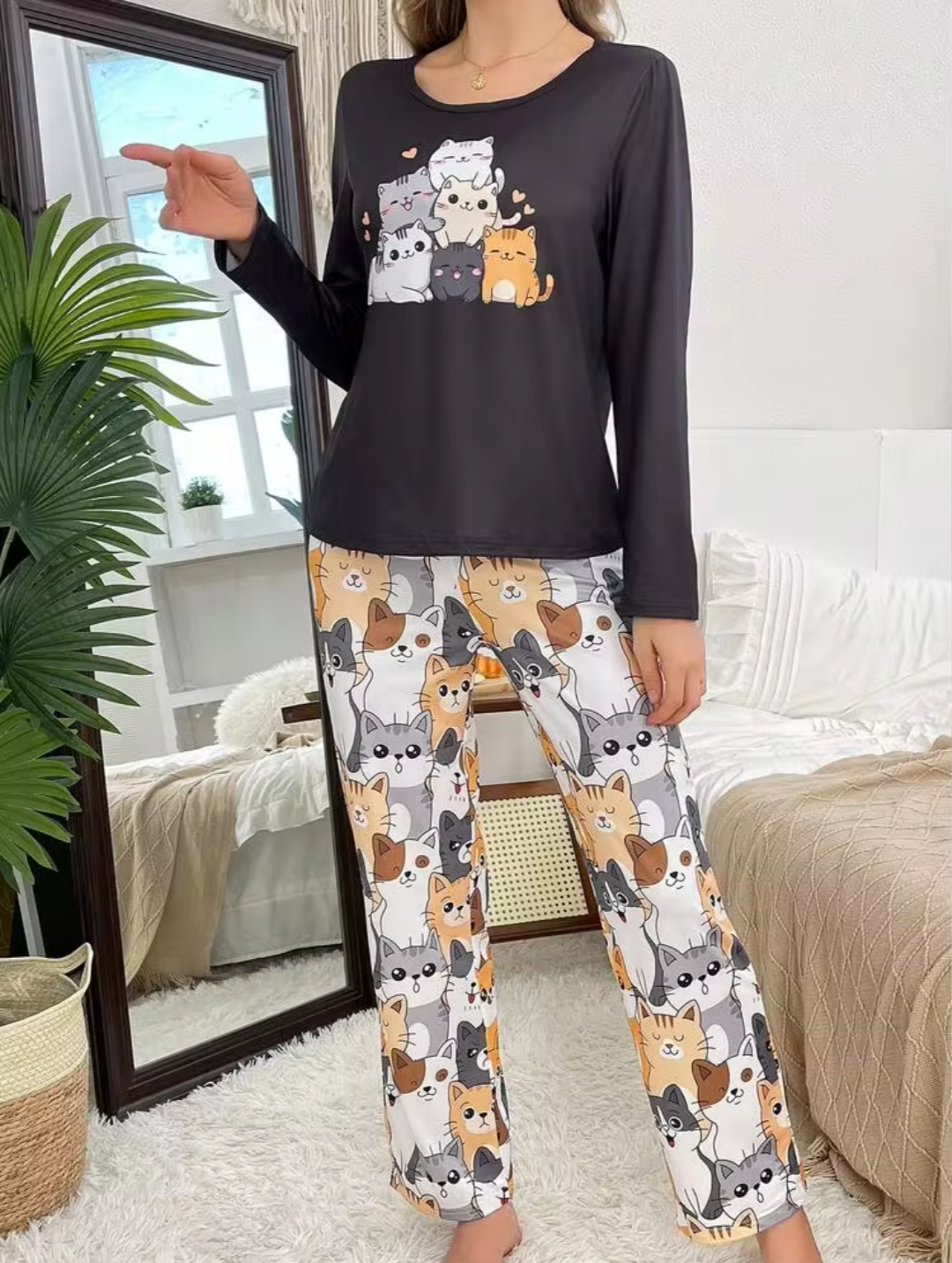 Women’s Cute Playful Cat Stack Printed Full-Sleeve Pajama Set - Black & White