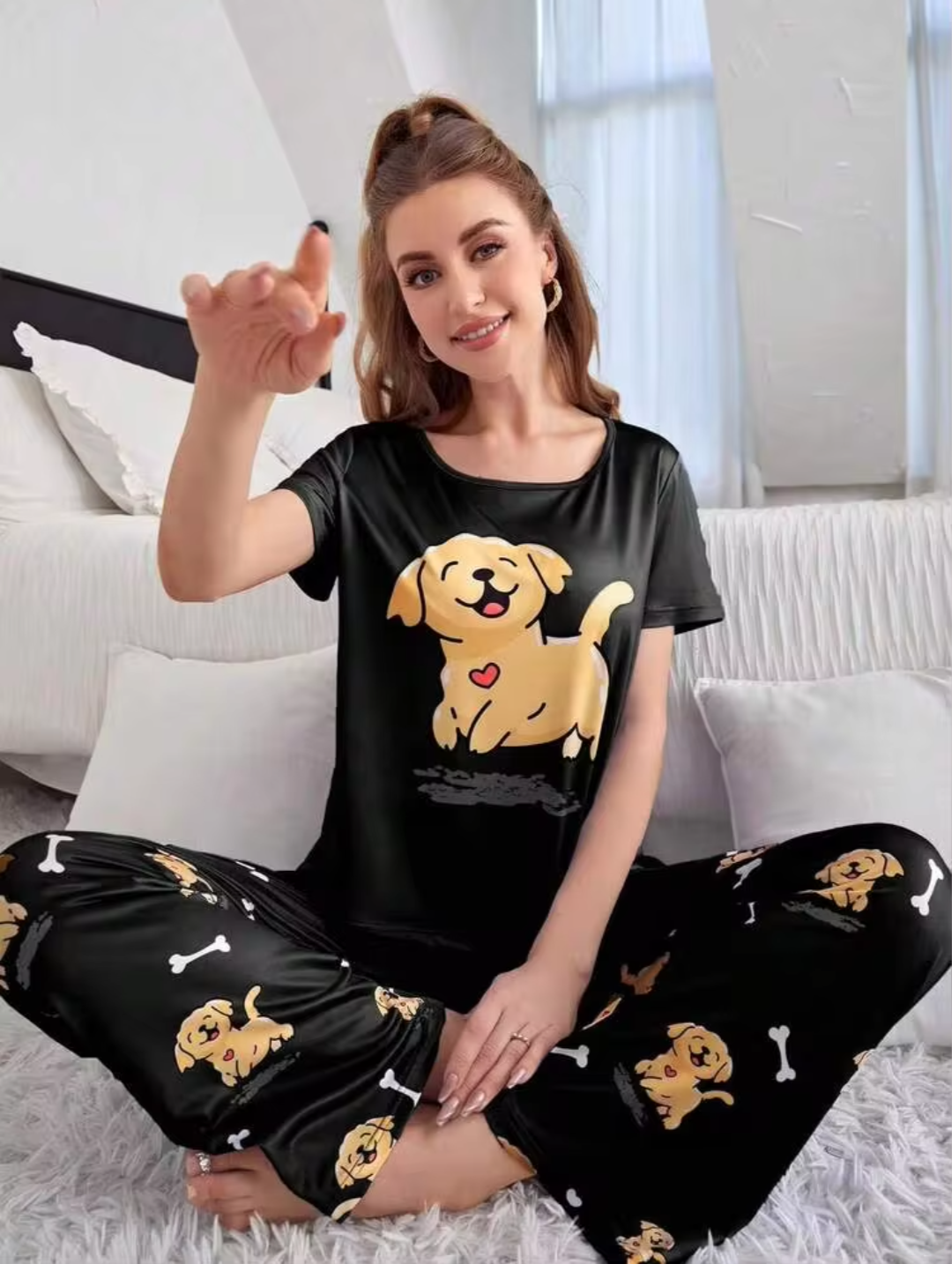 Women’s Cute Golden Puppy & Dog Bone Printed Short-Sleeve Pajama Set - Black