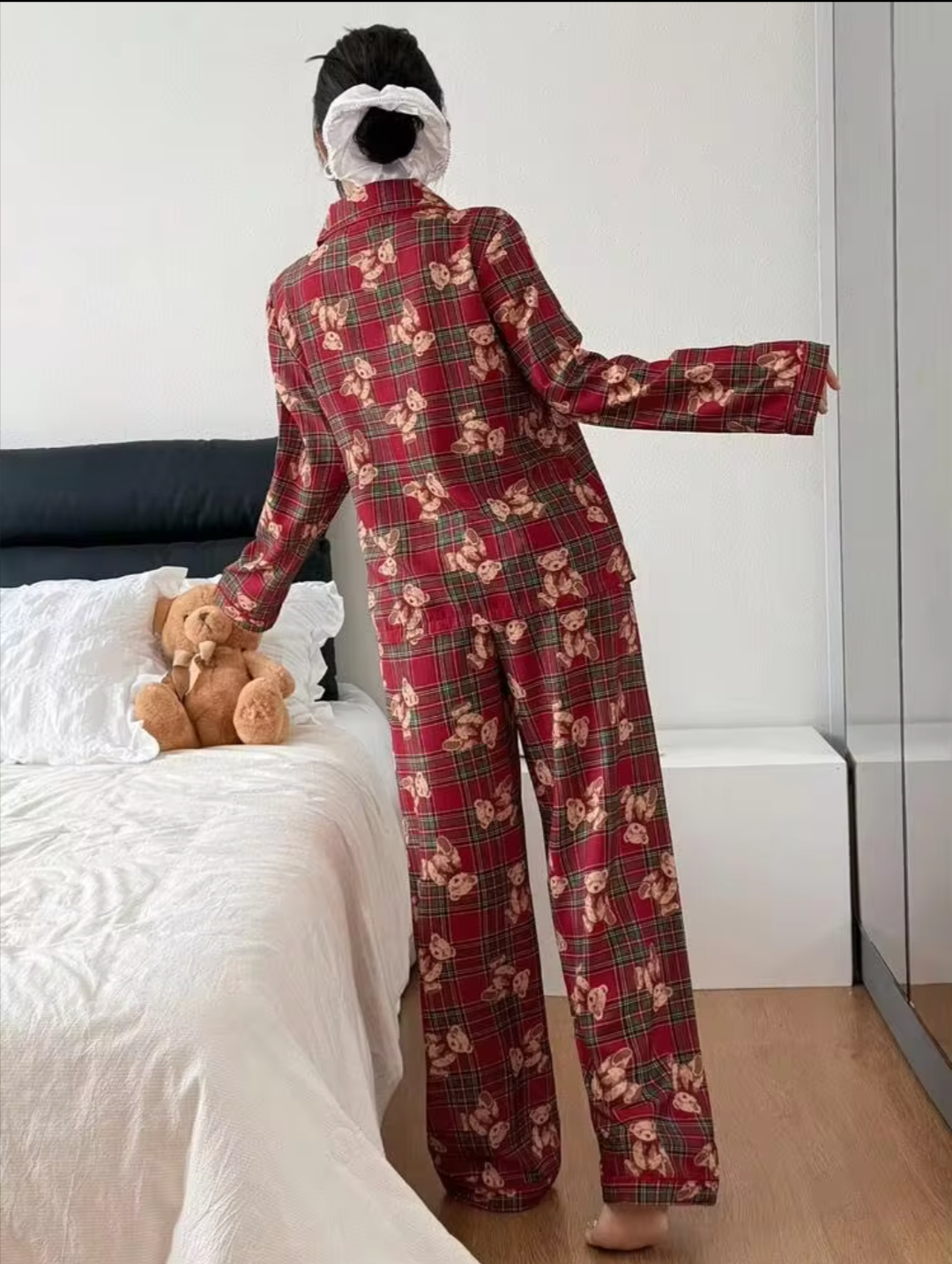 Women’s Red Plaid & Teddy Bear Print Button-Down Pajama Set - Red & Green