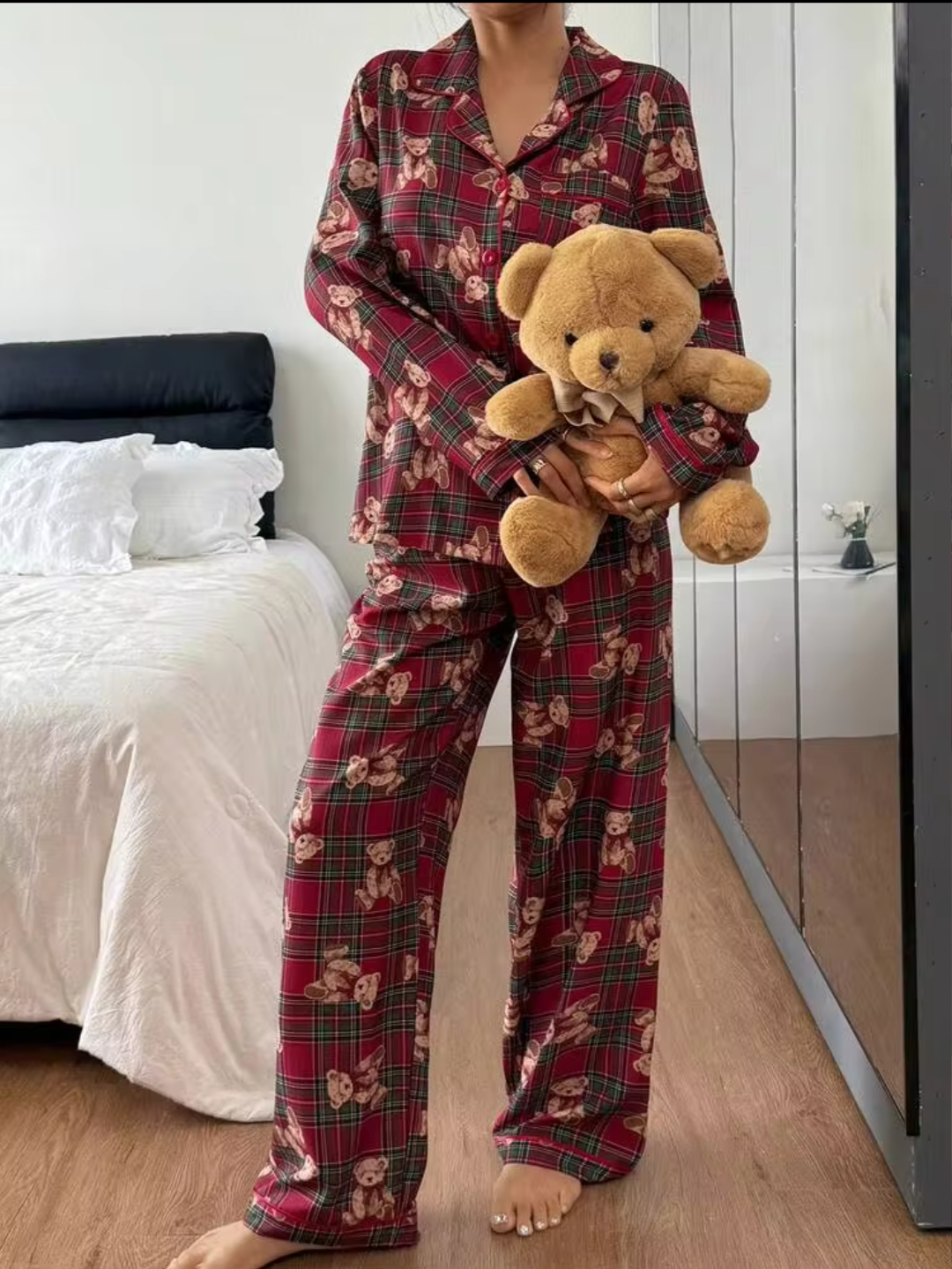 Women’s Red Plaid & Teddy Bear Print Button-Down Pajama Set - Red & Green