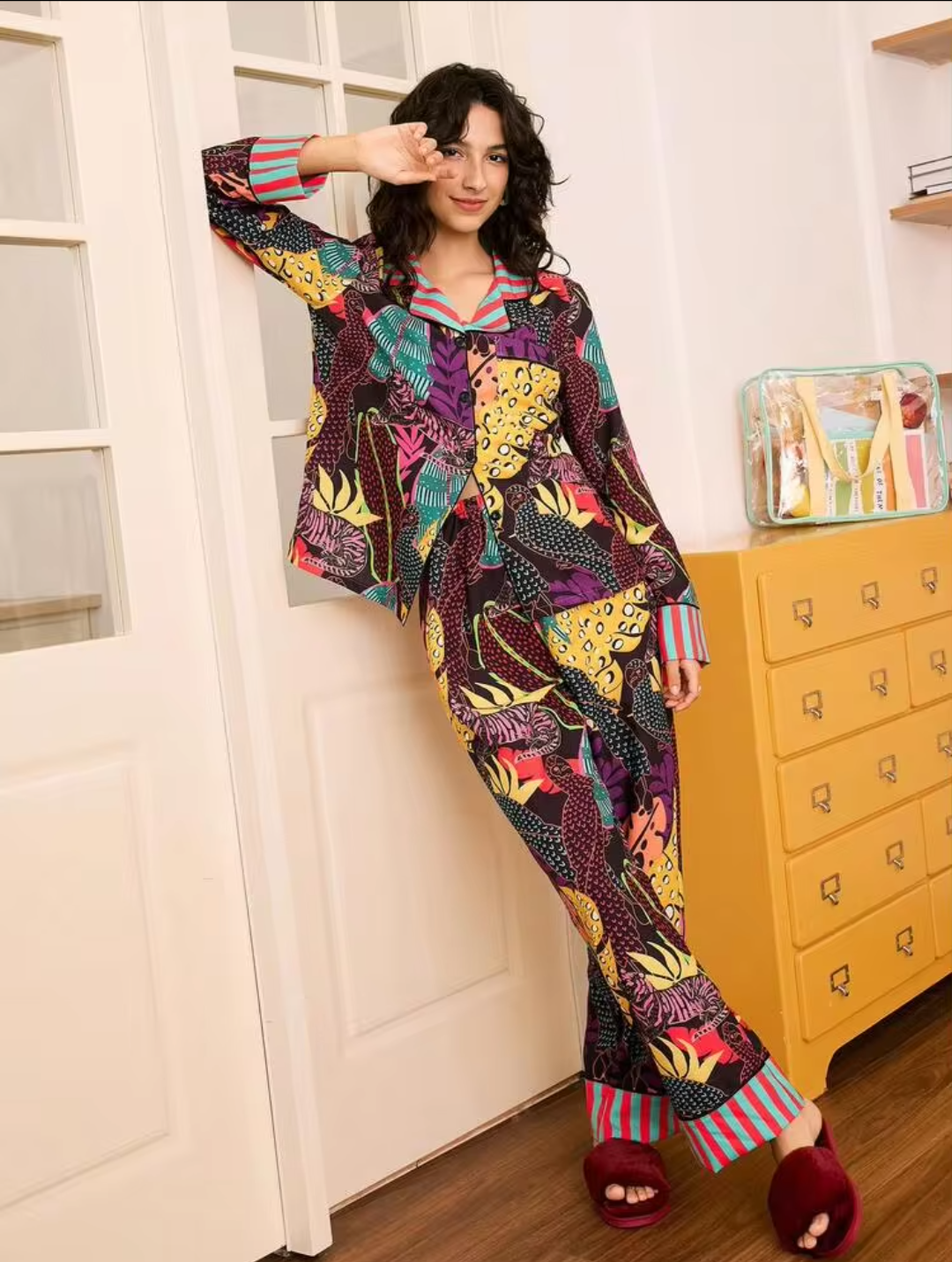 Women’s Vibrant Tropical Jungle Printed Notch Collar Pajama Set - Multicolor