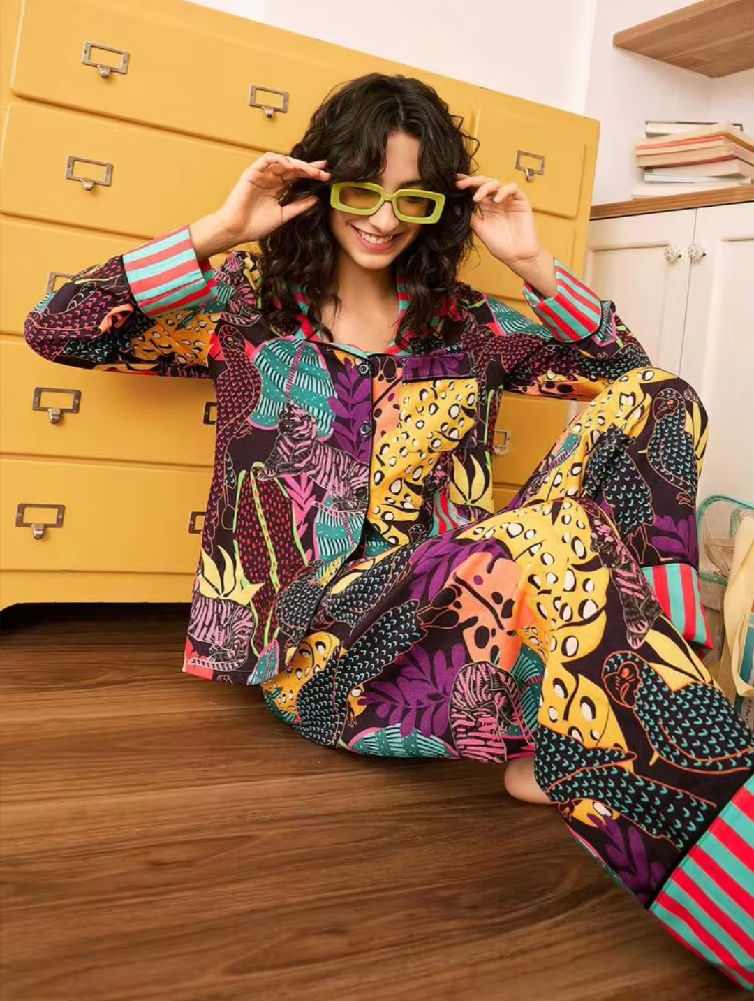Women’s Vibrant Tropical Jungle Printed Notch Collar Pajama Set - Multicolor